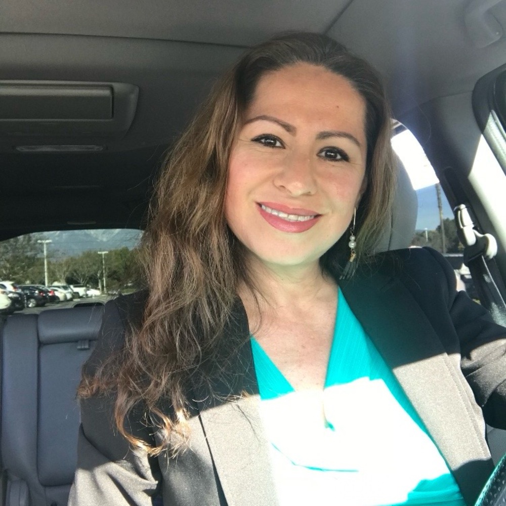 Meet your Posher, Alejandra